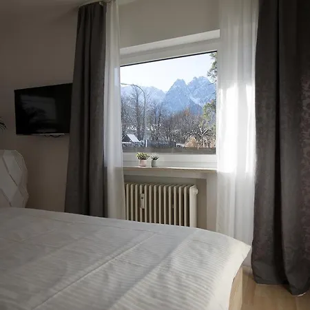 Wake Up At The Top Of The Mountains Lägenhet Garmisch-Partenkirchen
